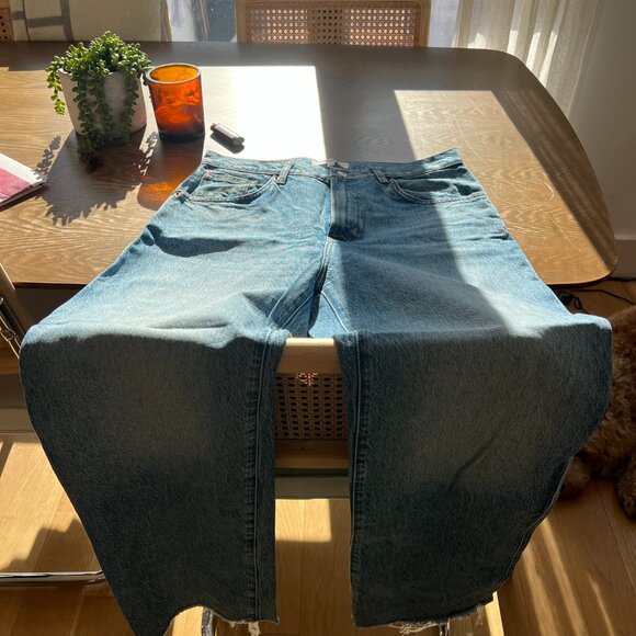 Reformation Classic Mid Rise Straight Jeans - Brand New - Picture 3 of 4